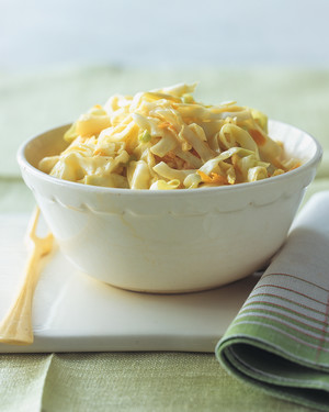 Classic Creamy Coleslaw